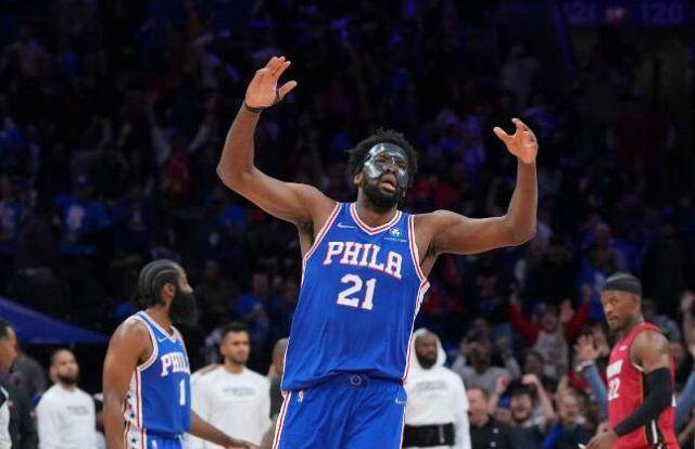 开云平台-【早报】利物浦vs热刺预定头条？曼联：等等…