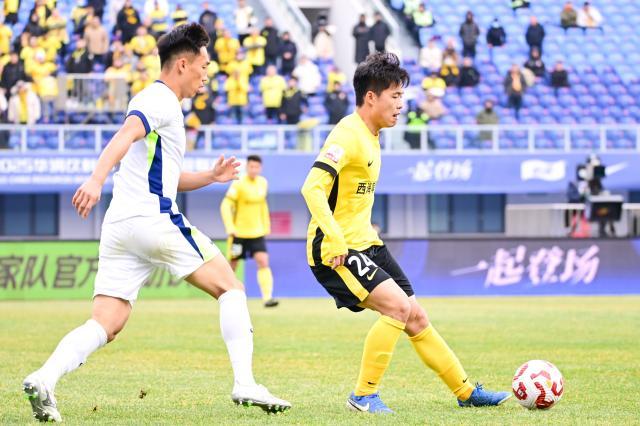 【中超】阿齐兹破门段刘愚补射 西海岸2比0胜三镇