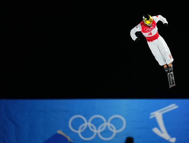 开云平台-齐广璞冬奥实现“大满贯” 空中技巧“5.0时代之王”