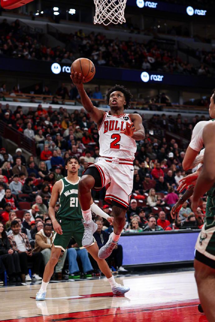 kaiyun-疯狂27-0大逆转！公牛拒被雄鹿横扫终结11连败 吉迪20+14+10