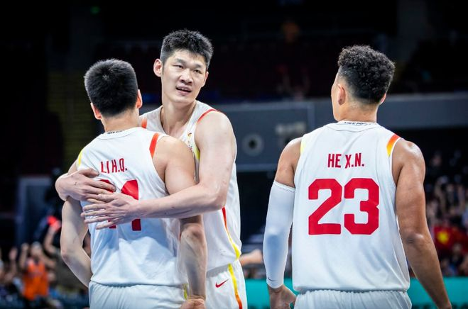 开云平台-中国男篮官宣4场热身赛:6月初两战俱乐部 下旬连战澳大利亚荷兰