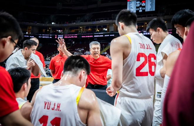 开云平台-中国男篮官宣4场热身赛:6月初两战俱乐部 下旬连战澳大利亚荷兰